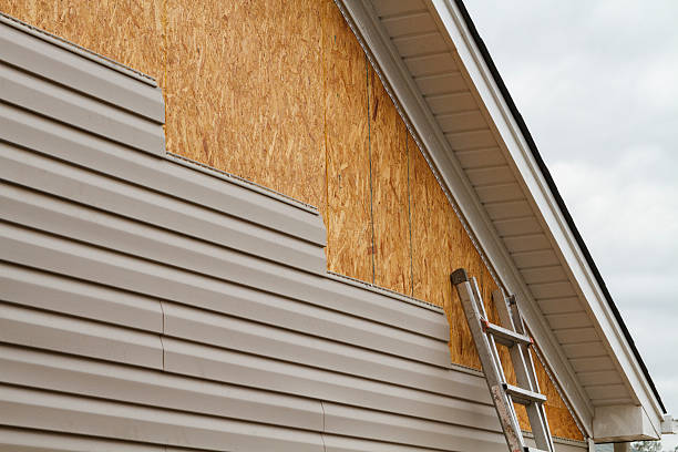 Professional Wood Siding technician working in Morristown, NJ